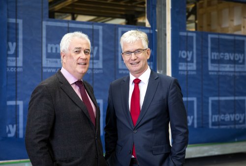 Eugene_Lynch__L___Mark_Lowry__R___The_McAvoy_Group_021